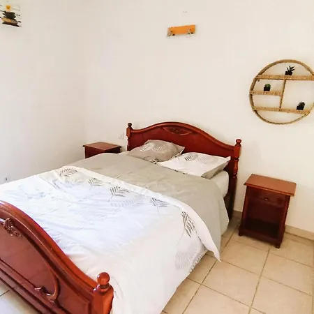 Apartment Grand T2, Rdc Avec Jardin